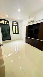 Fuyuen Court (D14), Shop House #521010491